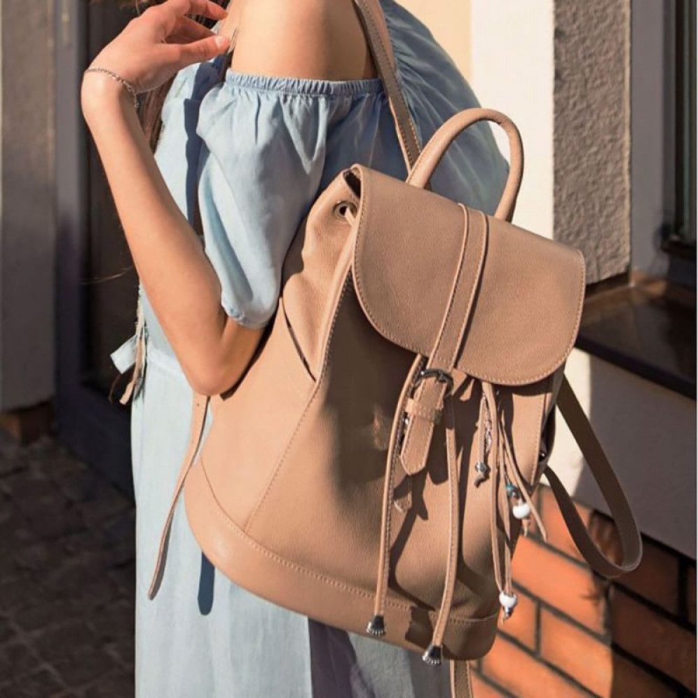 Женские кожаные рюкзаки: стильные и удобные аксессуары